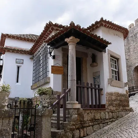Дом отдыха Casa Mourisca - Albino D'obidos